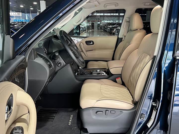 Nissan Armada 2023 2023款 ARMADA 5.6L 无敌舰队旗舰版