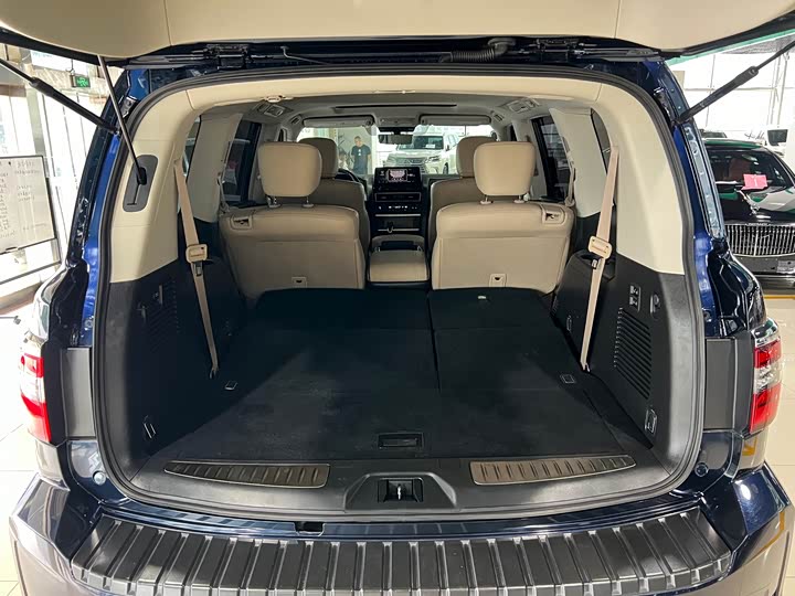 Nissan Armada 2023 2023款 ARMADA 5.6L 无敌舰队旗舰版