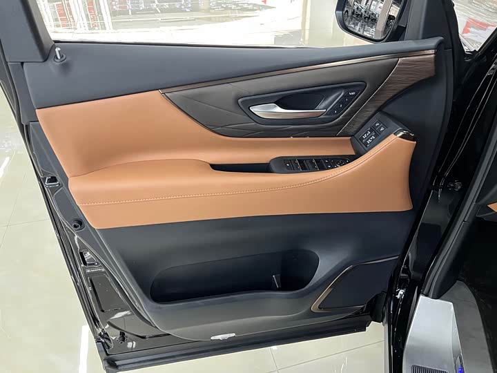 Toyota Alphard 2024 2024款 双擎 2.5L 尊贵版