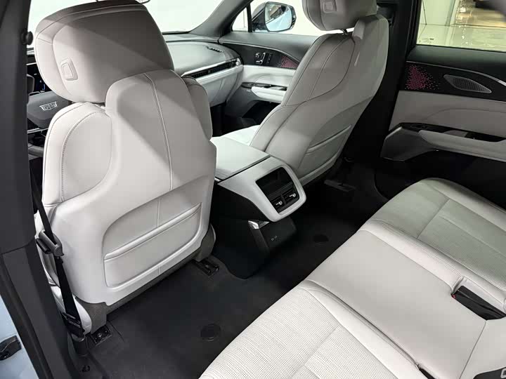 Cadillac Lyriq 2022 2022款 后驱长续航豪华版