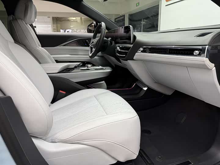 Cadillac Lyriq 2022 2022款 后驱长续航豪华版