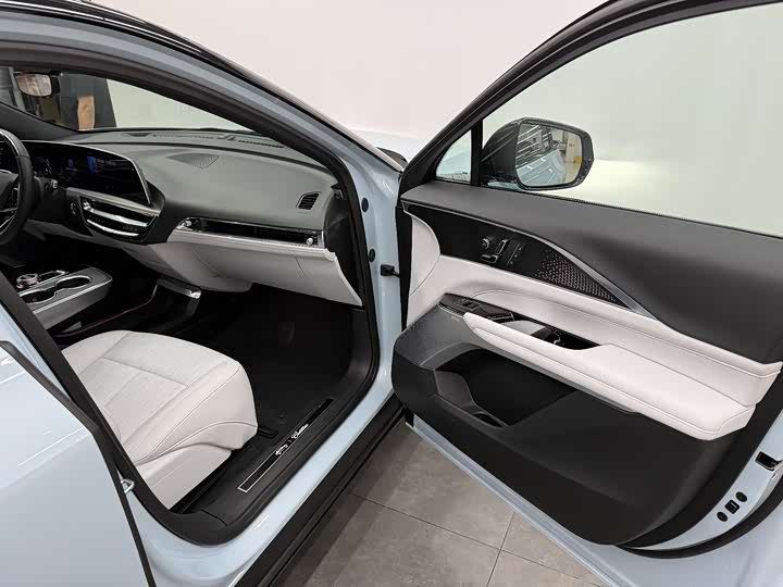 Cadillac Lyriq 2022 2022款 后驱长续航豪华版