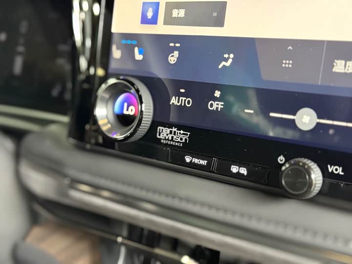 Lexus LM 2023 2023款 500h 六座尊崇版