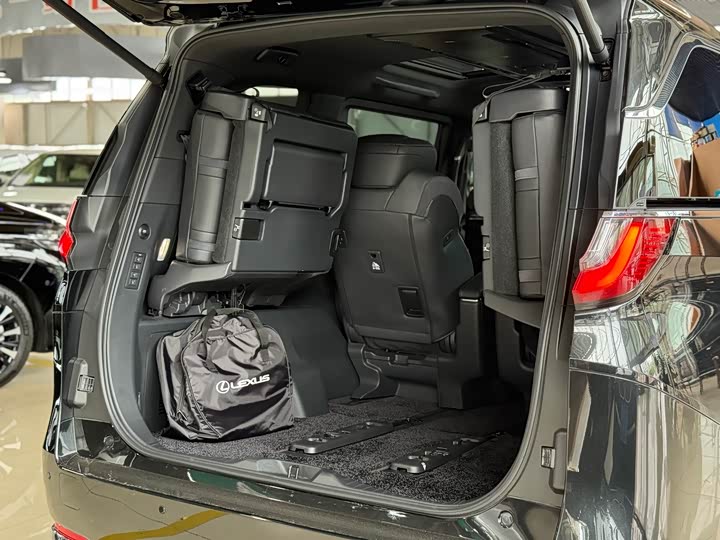 Lexus LM 2023 2023款 500h 六座尊崇版