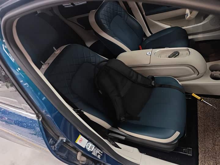 Ora Good Cat (03) 2023 2023款 401km标准续航 豪华型 磷酸铁锂