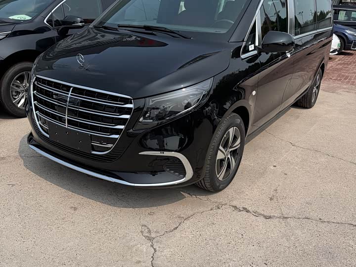 Mercedes-Benz Vito 2024 2024款 2.0T 精英版 7座