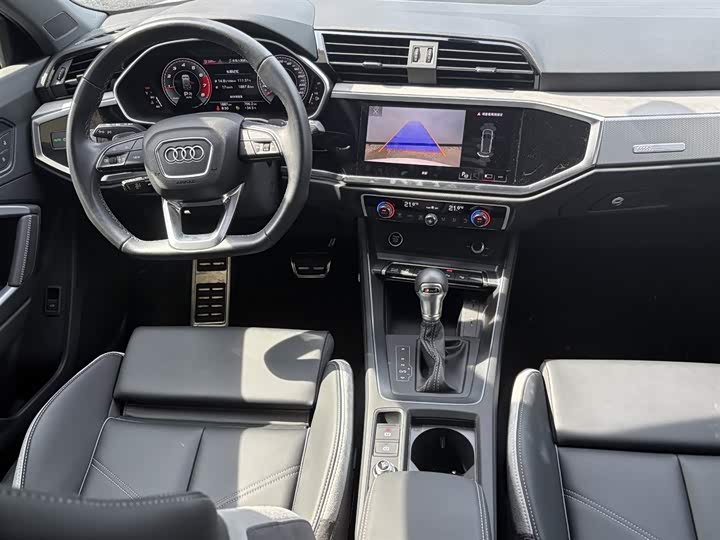 Audi Q3 2024 2024款 40 TFSI 时尚动感型