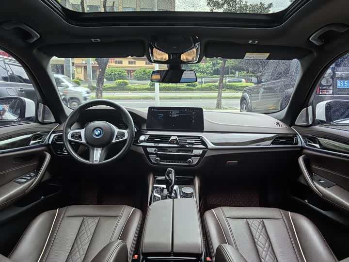 BMW 5 Series Hybrid 2022 2022款 改款 535Le M运动套装
