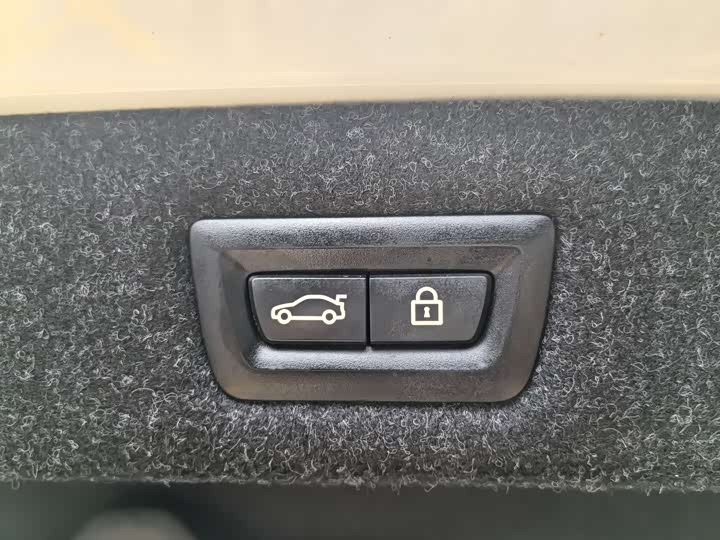 BMW 5 Series Hybrid 2022 2022款 改款 535Le M运动套装