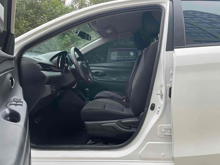 Toyota Vios 2022 2022款 1.5L 20周年纪念版