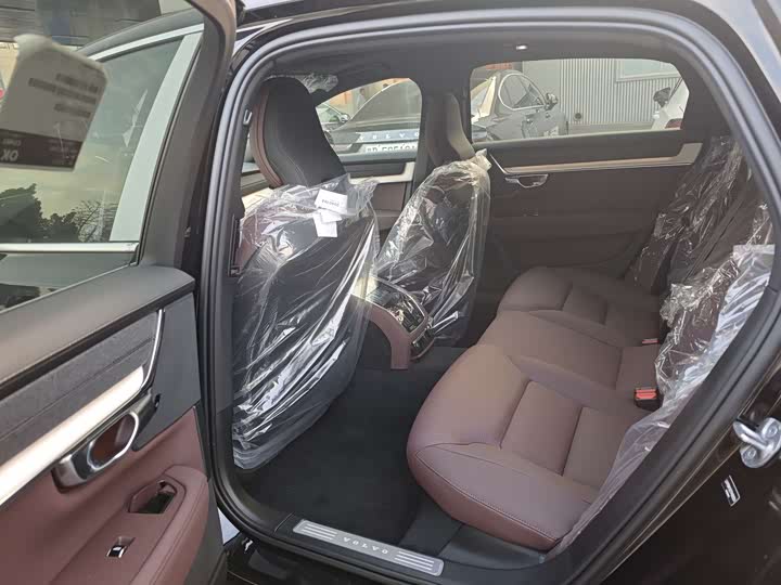 Volvo S90 2026 2026款 B5 智远豪华版