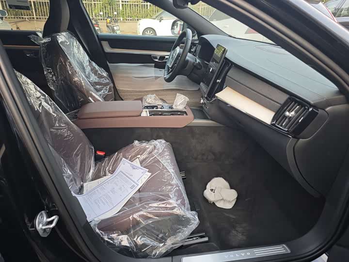 Volvo S90 2026 2026款 B5 智远豪华版