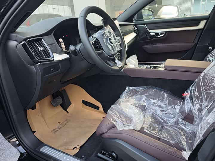Volvo S90 2026 2026款 B5 智远豪华版