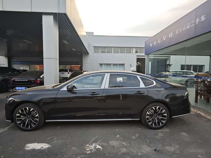 Volvo S90 2026 2026款 B5 智远豪华版