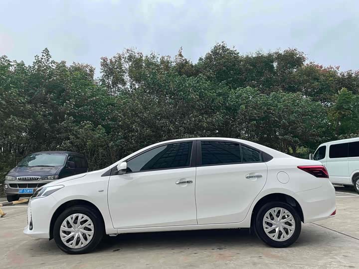 Toyota Vios 2022 2022款 1.5L 20周年纪念版