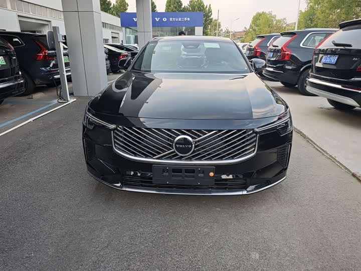 Volvo S90 2026 2026款 B5 智逸豪华版