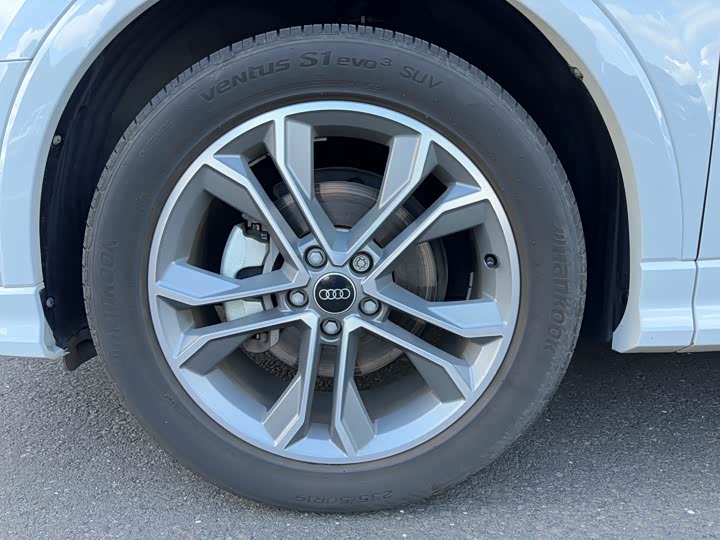 Audi Q3 2024 2024款 40 TFSI 时尚动感型