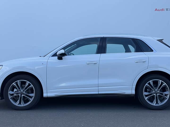 Audi Q3 2024 2024款 40 TFSI 时尚动感型