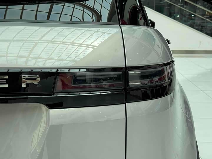 Land Rover Range Rover Evoque L 2024 2024款 揽胜极光L SE 驭光尊耀版