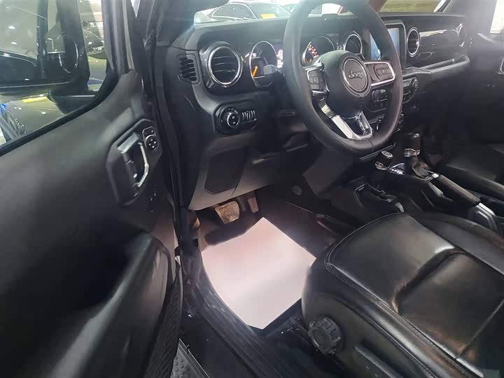 Jeep Wrangler 2022 2022款 2.0T 高地四门版