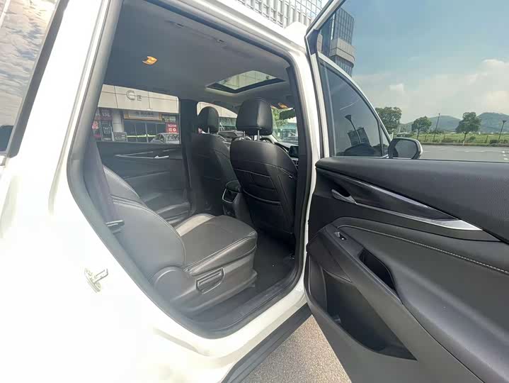 Maxus G50 2023 2023款 PLUS 1.5T 自动领航版