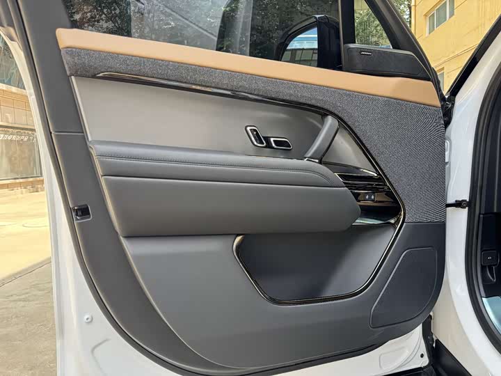 Land Rover Range Rover Sport 2024 2024款 400PS Dynamic SE