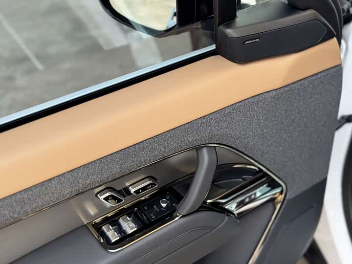 Land Rover Range Rover Sport 2024 2024款 400PS Dynamic SE