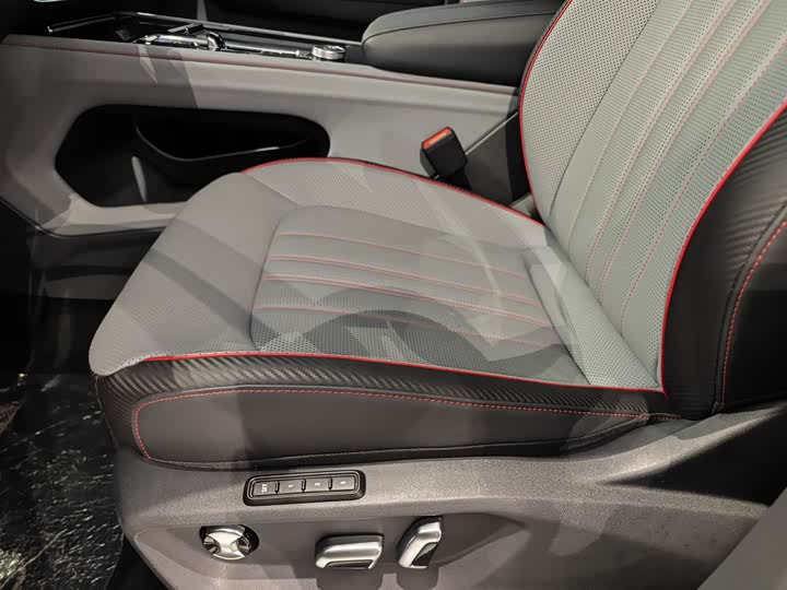 Volkswagen Teramont X 2024 2024款 途昂X 380TSI 四驱尊崇豪华版