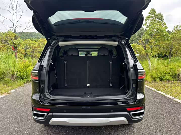 Jeep Grand Commander 2022 2022款 2.0T 两驱豪华版