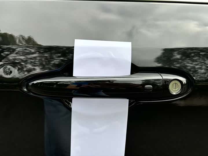 Jeep Grand Commander 2022 2022款 2.0T 两驱豪华版