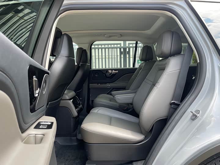 Lincoln Aviator 2024 2024款 3.0T V6 四驱奢雅版 六座