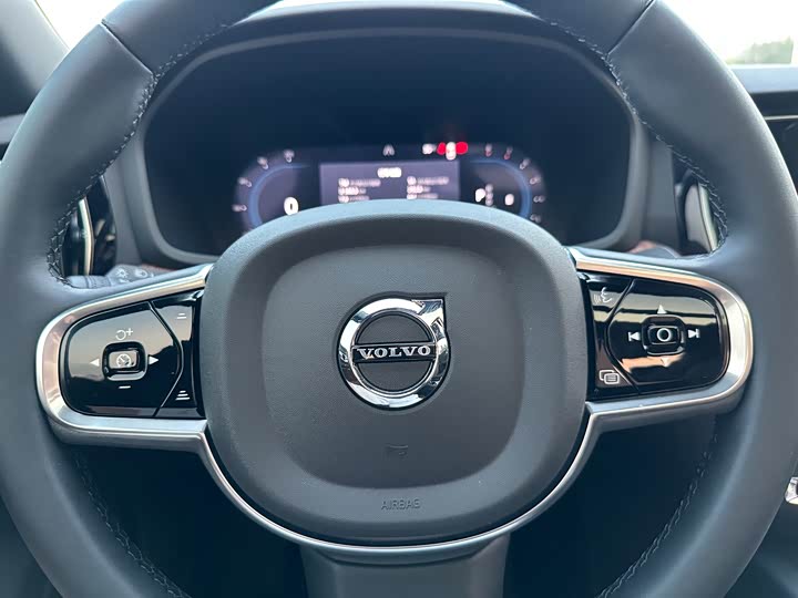 Volvo S60 2025 2025款 B4 智远豪华版