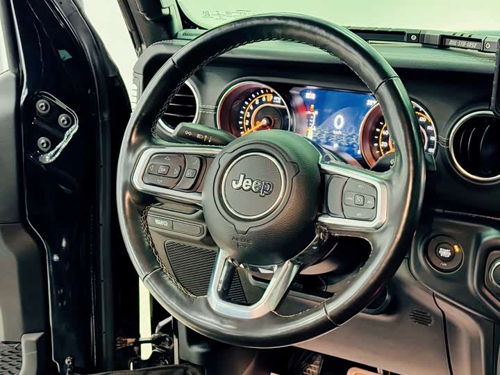 Jeep Gladiator 2022 2022款 3.6L 先行版