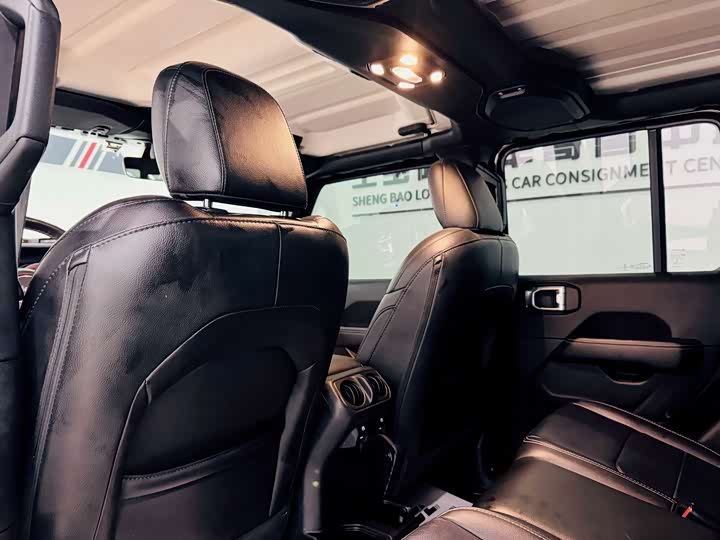 Jeep Gladiator 2022 2022款 3.6L 先行版