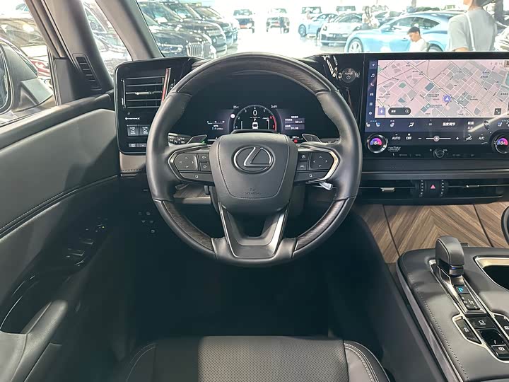 Lexus LM 2023 2023款 350h 七座隽雅版