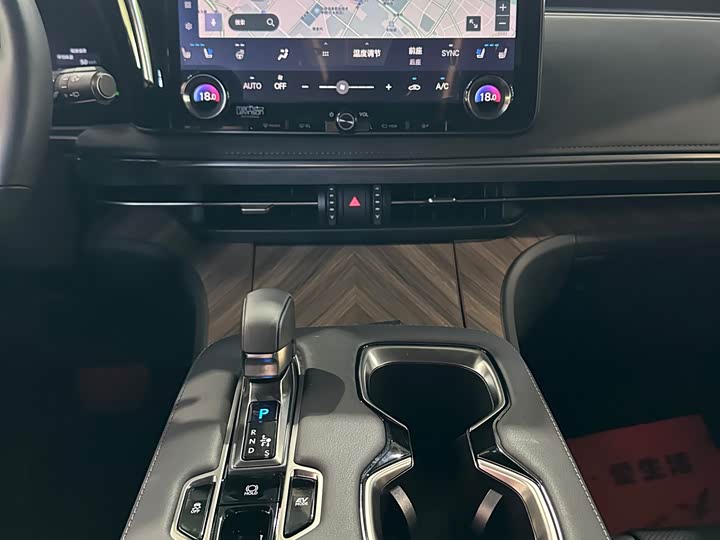 Lexus LM 2023 2023款 350h 七座隽雅版