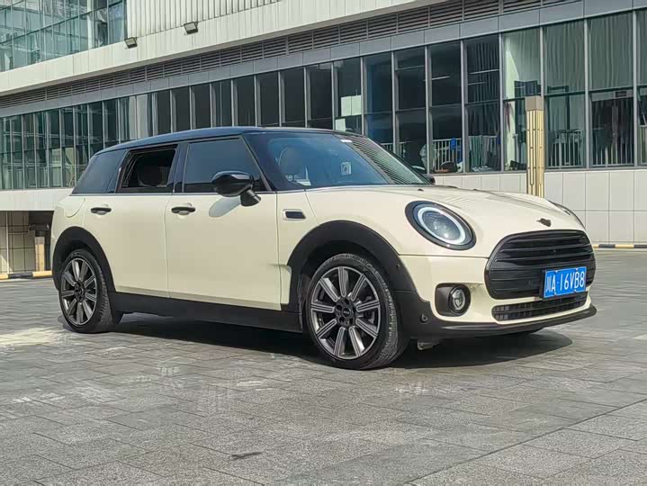 Mini Clubman 2023 2023款 1.5T COOPER 鉴赏家