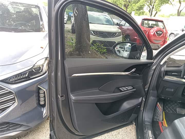 Roewe RX5 Max 2022 2022款 2.0T 自动有为尊荣版