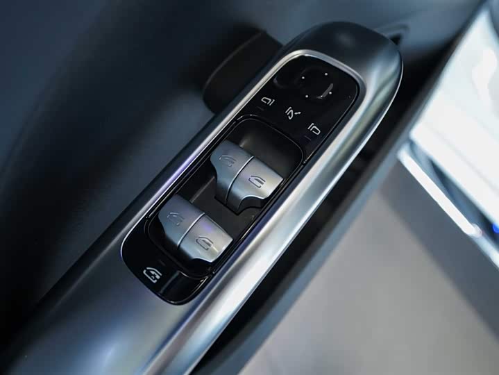 Mercedes-Benz C-Class Hybrid 2024 2024款 C 350 eL