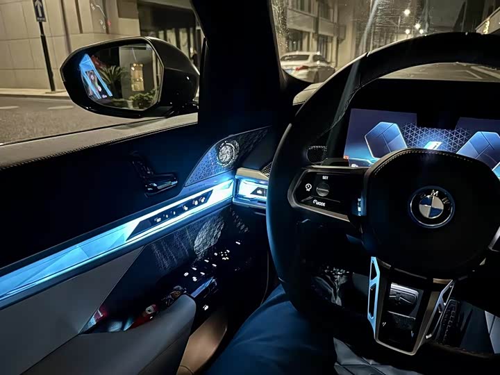 BMW i7 2023 2023款 xDrive60L M运动套装