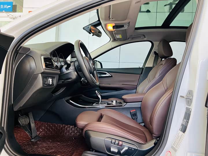 BMW 1 Series 2023 2023款 120i M运动曜夜版