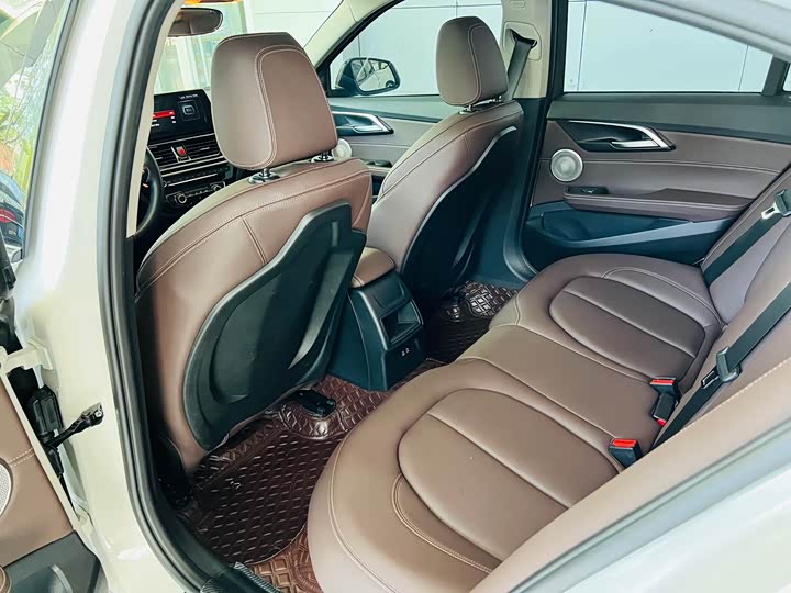 BMW 1 Series 2023 2023款 120i M运动曜夜版