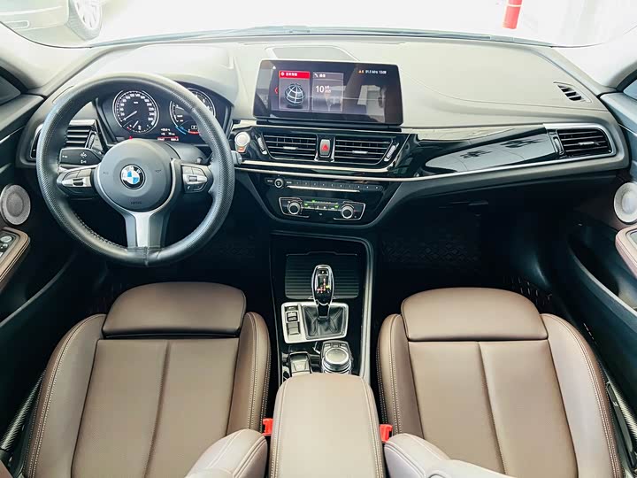 BMW 1 Series 2023 2023款 120i M运动曜夜版