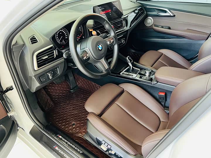 BMW 1 Series 2023 2023款 120i M运动曜夜版