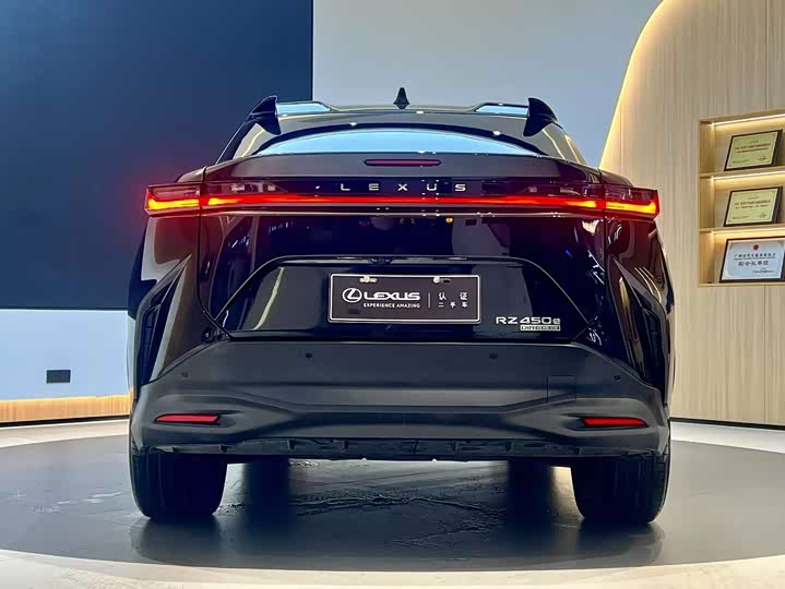 Lexus RZ 2023 2023款 450e 四驱纵享版