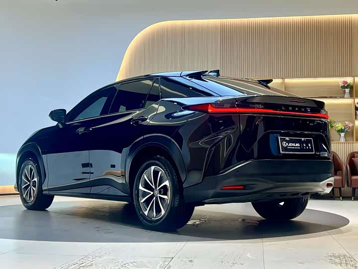 Lexus RZ 2023 2023款 450e 四驱纵享版