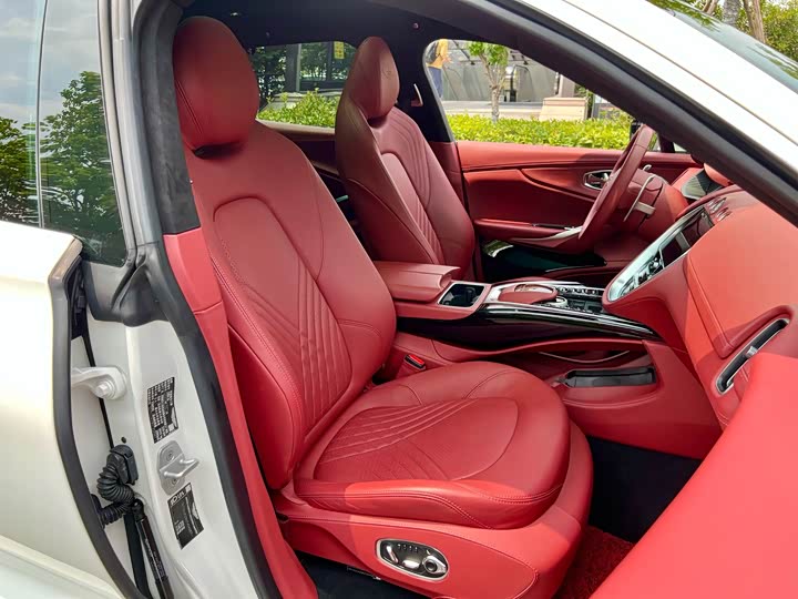 Aston Martin DBX 2022 2022款 3.0T STRAIGHT-SIX