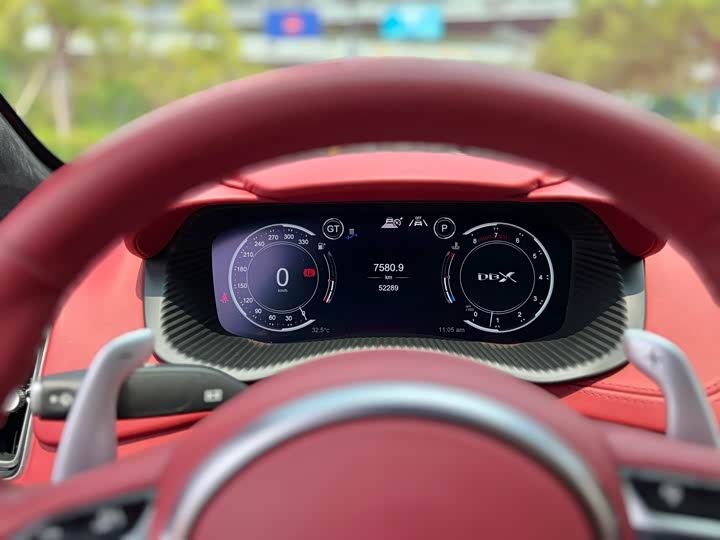 Aston Martin DBX 2022 2022款 3.0T STRAIGHT-SIX