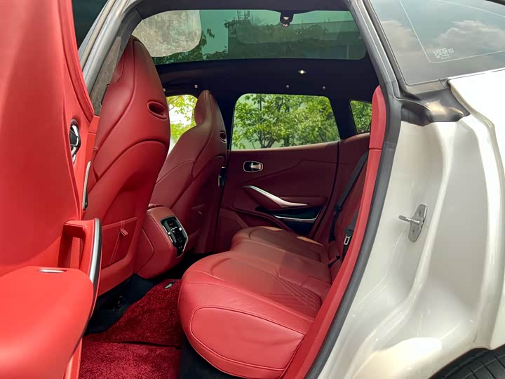 Aston Martin DBX 2022 2022款 3.0T STRAIGHT-SIX