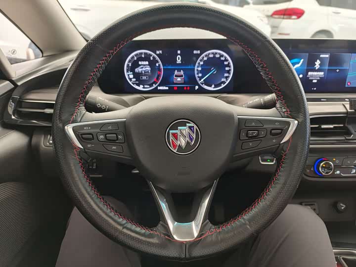 Buick GL6 2021 2021款 323T 轻混动互联豪华型